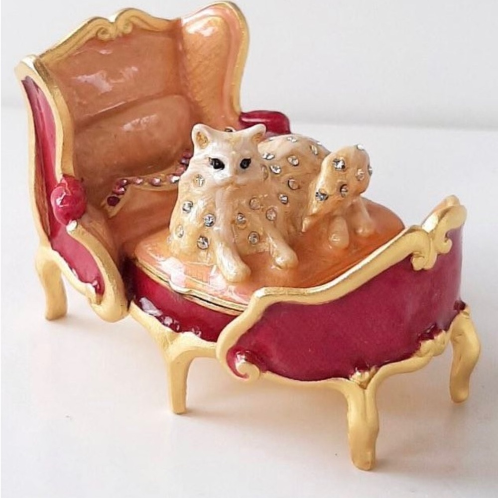 2005 Jay Strongwater for Estee Lauder REGAL KITTY Compact